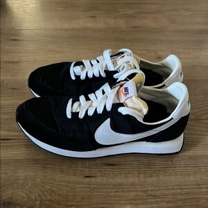 Nike Classic Black and White Runners